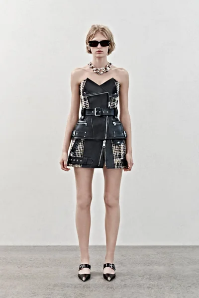 Look 32